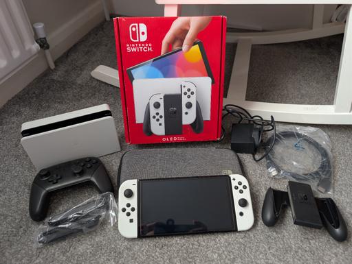  — Nintendo Switch Oled Bundle
