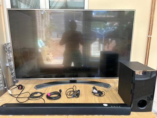  — Lg 54inch tv , sound bar