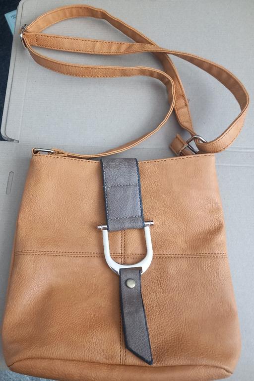  — Ladies Tan crossbody shoulder bag