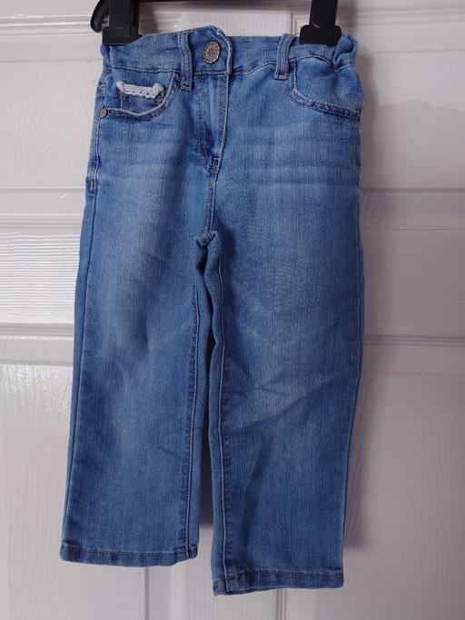  — Girls denim jeans size 3-4 years