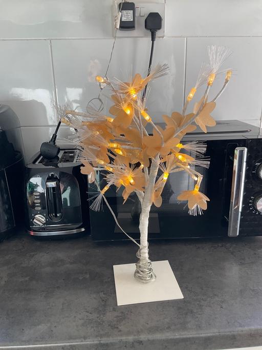  — lightbup flower arrangement