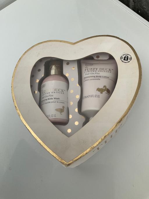  — gift set