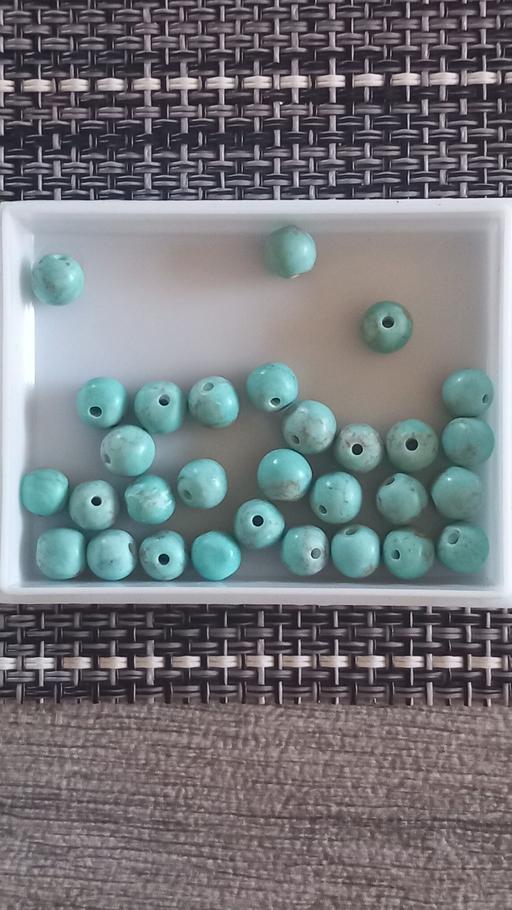 — beads-gemstones
