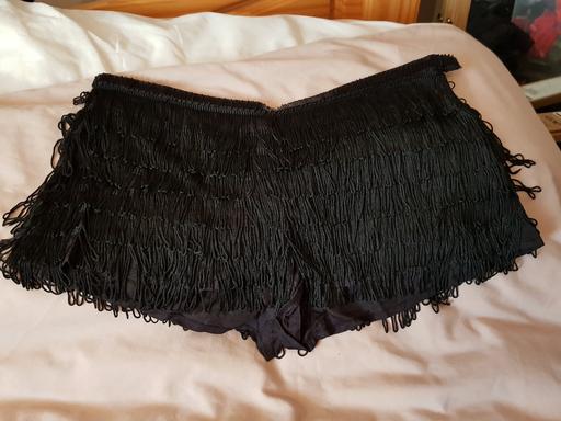  — size 8 River Island womens tassle hot pants