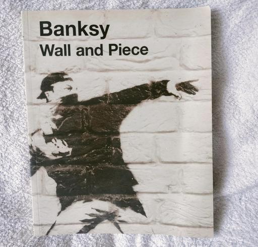  — Banksy wall & piece book