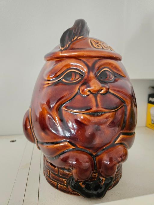  — cookie jar