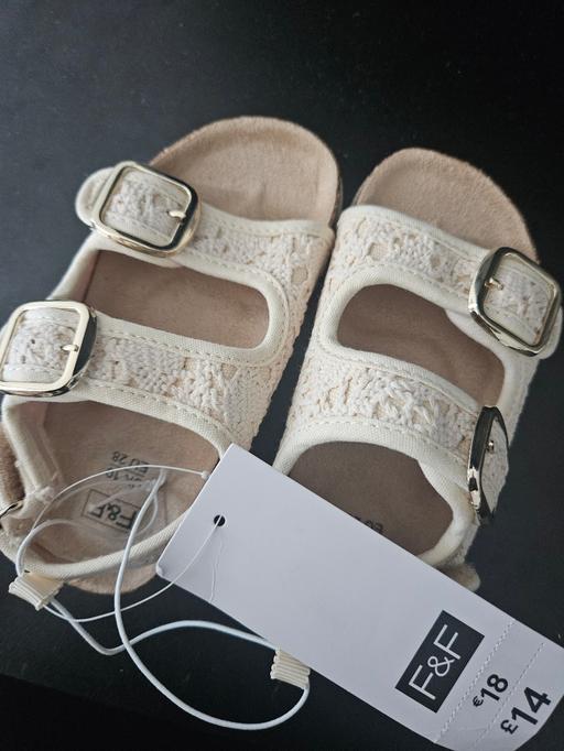  — Girls footwear