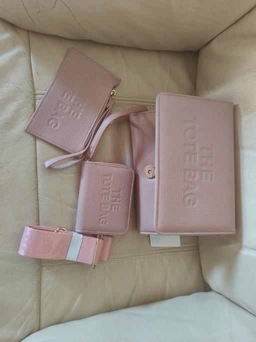  — Gorgeous Cross Body Bag