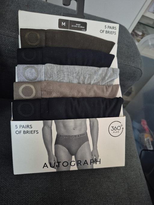  — Medium £10 rrp £38