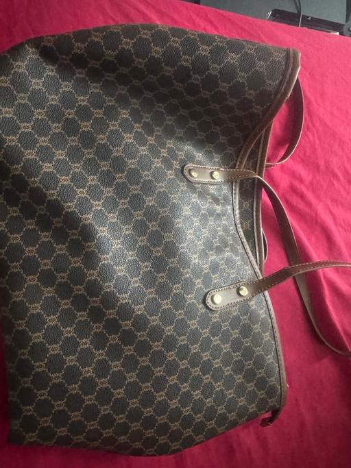  — Large handbag