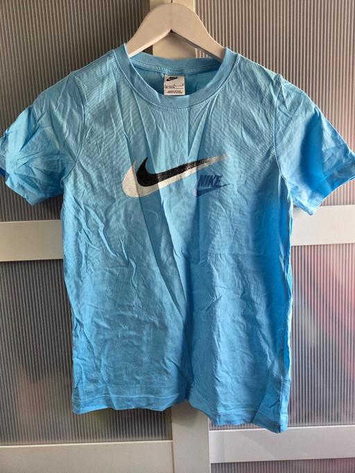  — Age 10-13 NIKE tshirt