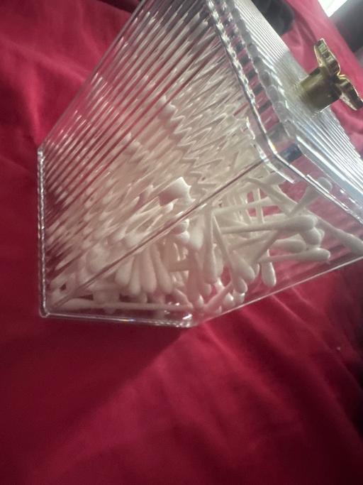  — Plastic jar