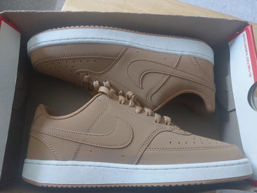  — Nike Court Vision