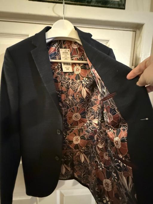  — Three-piece suit for a teenager
