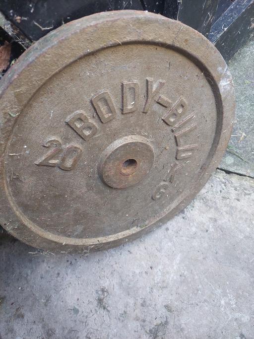  — heavy weights with bar 25pound bar