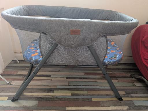  — kangu foldable travel cot birth-6 months