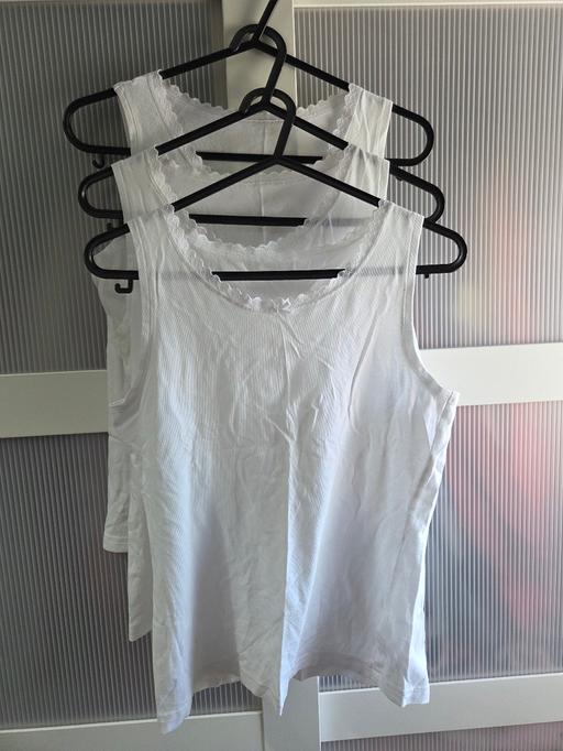  — Age 11-12 NEXT vests bundle