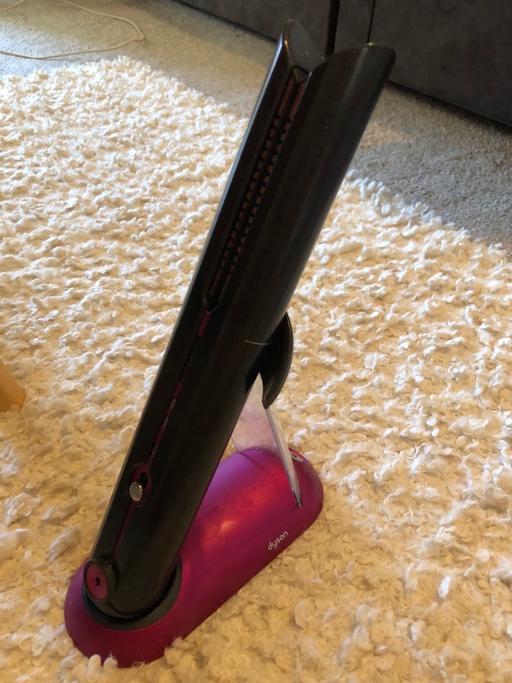  — Dyson hair straighteners