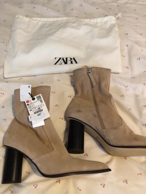  — Zara boots