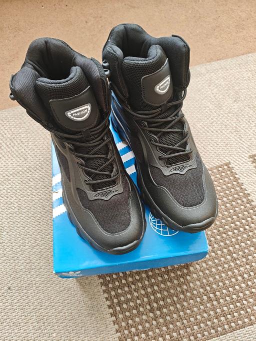  — Fashion Black Quality Boots UK size: 9