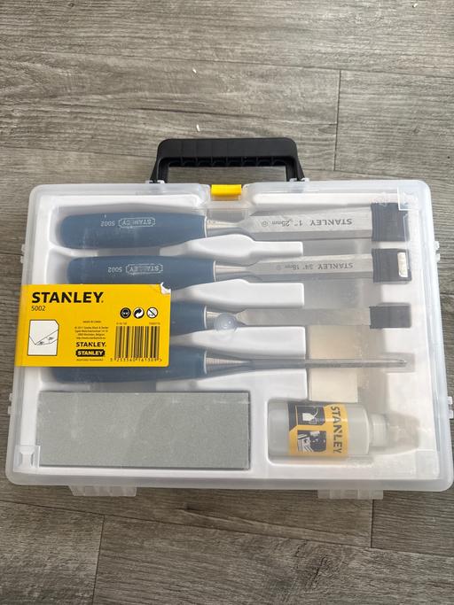  — Stanley 5002 Wood Chisel Set