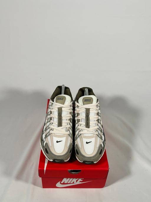  — Nike p6000