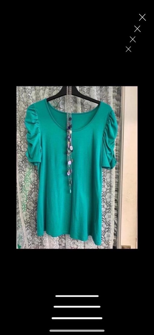  — Ladies top