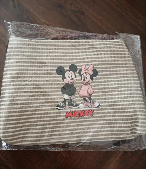  — new Mickey insulated lunch bag