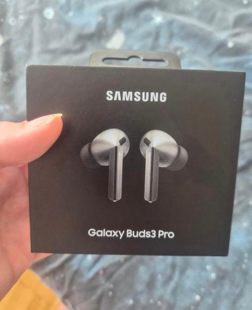  — Samsung Buds3 Pro Earbuds