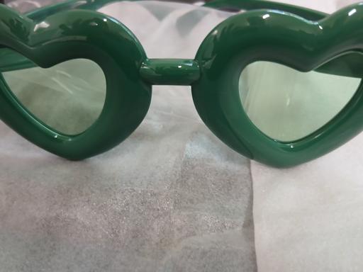  — green fun-shine glasses