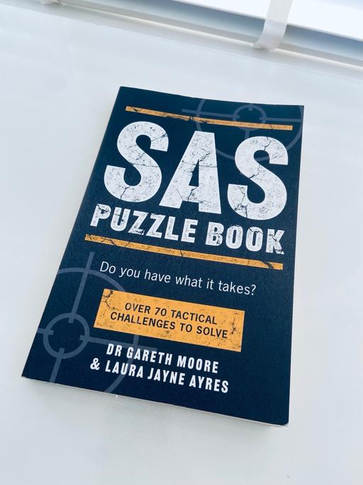  — NEW - SAS PUZZLE BOOK £1