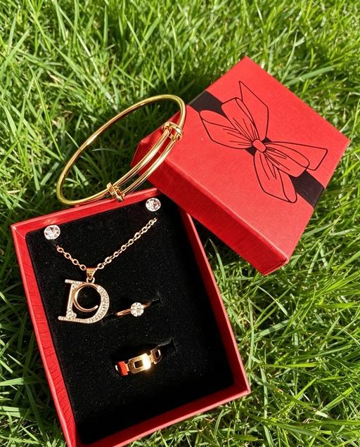  — Rose Gold Jewelry Gift Set