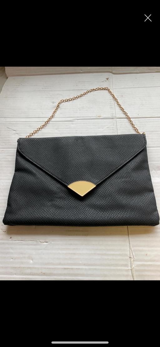  — Ladies bag