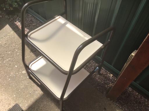  — Homehelp side table / trays