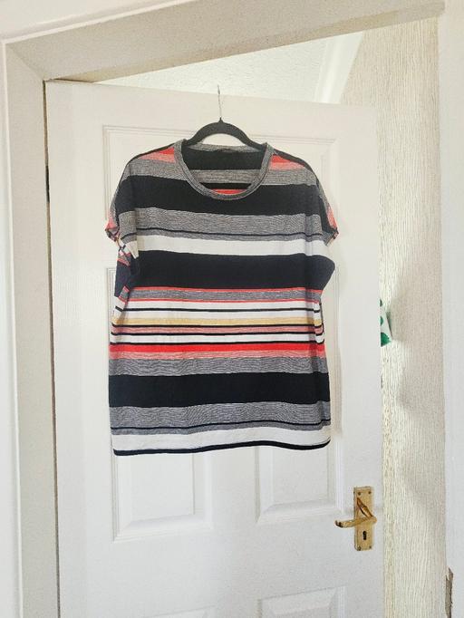  — Ladies Tshirt, size 16.