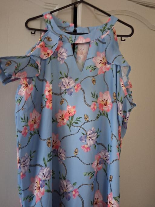  — LOVELY SUMMER TOP