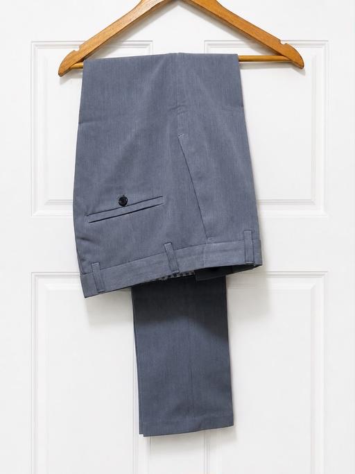  — BRAND NEW MEDUIM MENS GREY SUIT