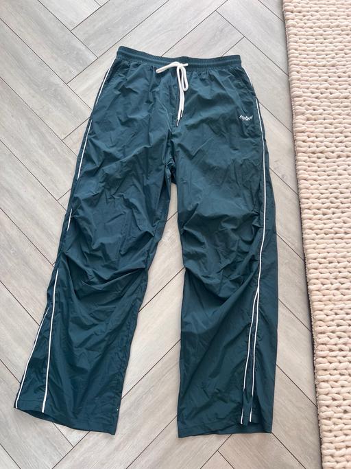  — Men’s jogger bottoms size medium