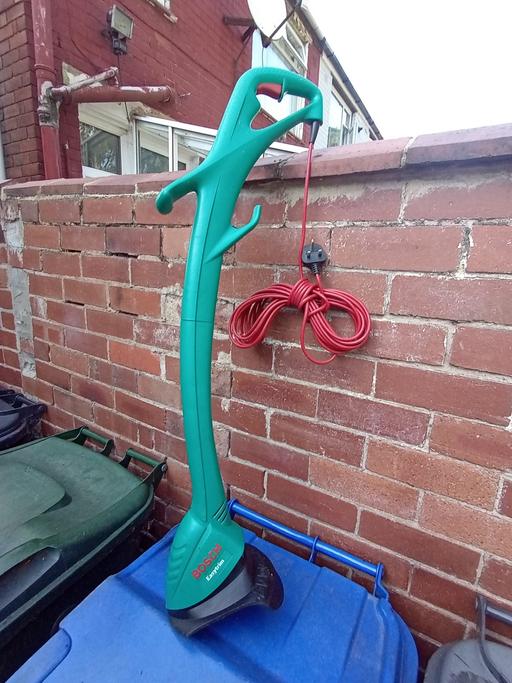  — garden strimmer