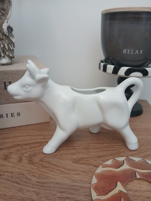  — Milk Jug Had As Decor Good Con