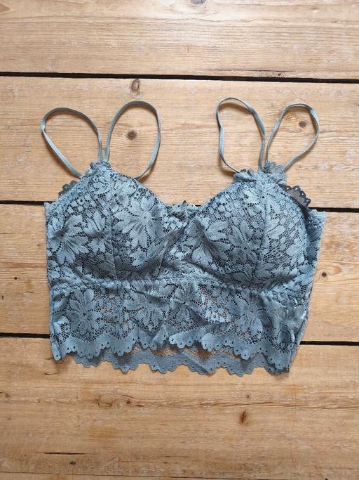  — Grey Lace Backless Bralette Wireless Bra Top