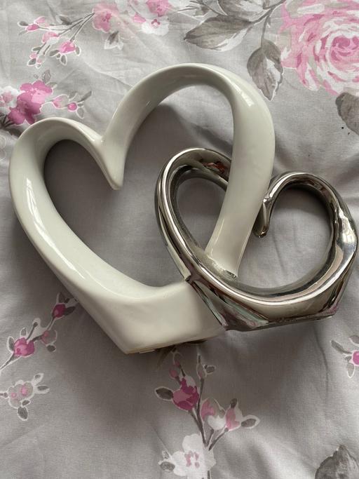  — Double heart ornament