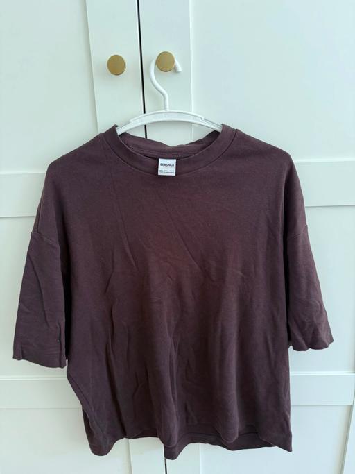  — Bershka Oversized Dark Brown T-Shirt – Size L