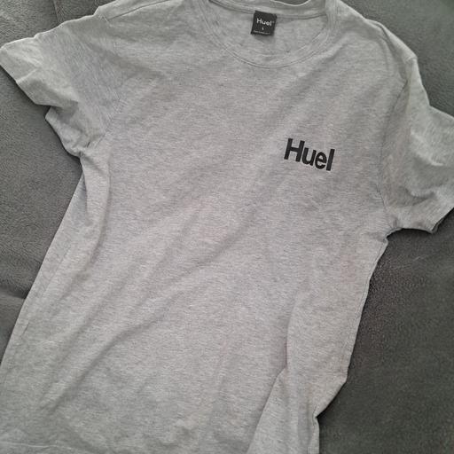  — Huel Top Size L