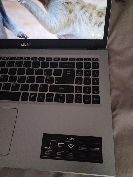 — Acer 256g laptop