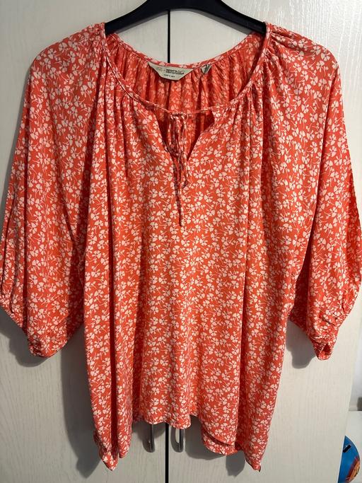  — Ladies blouse