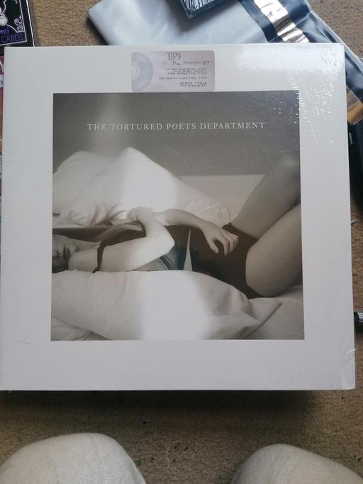 — Taylor Swift LP