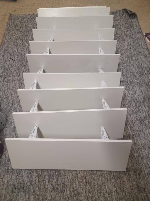  — 10 ikea shelfs with brackets