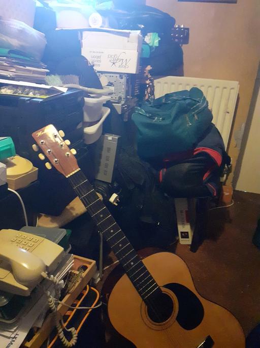  — guitar