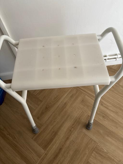  — Bathroom Shower Stool ex condition